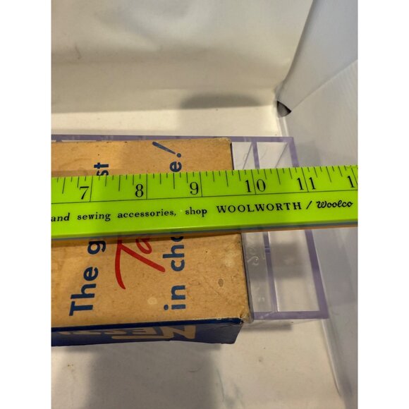 Original NESTLE'S CRUNCH milk chocolate STORE BOX top & bottom, when they were B - Picture 13 of 14